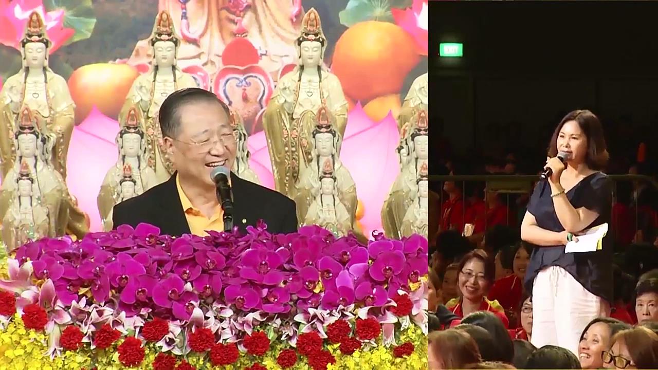 712 视频:孩子多动自闭,师父看出因妈妈前世欠情的灵性在身,妈妈对儿子放不下;找通灵人惹事复发。师父加持男孩,当场双手合十--20180519新加坡